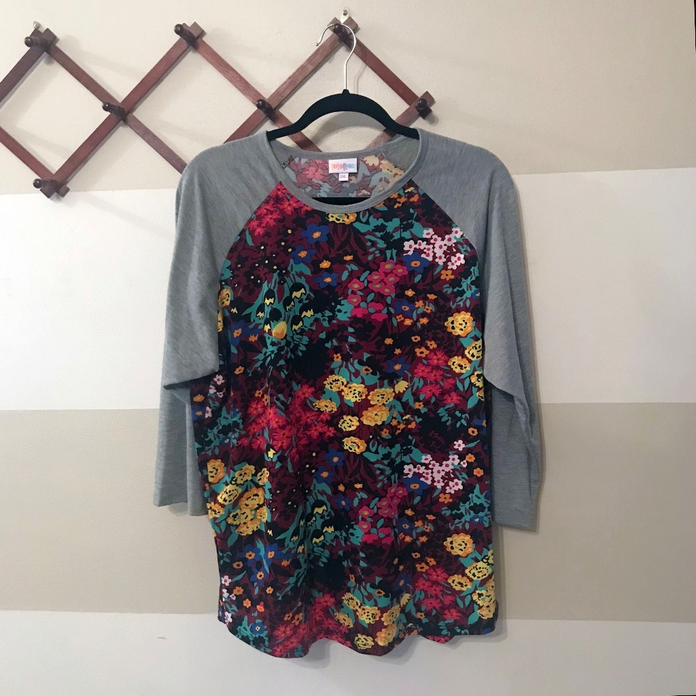 LuLaRoe Randy Baseball T-shirt - Floral XXL